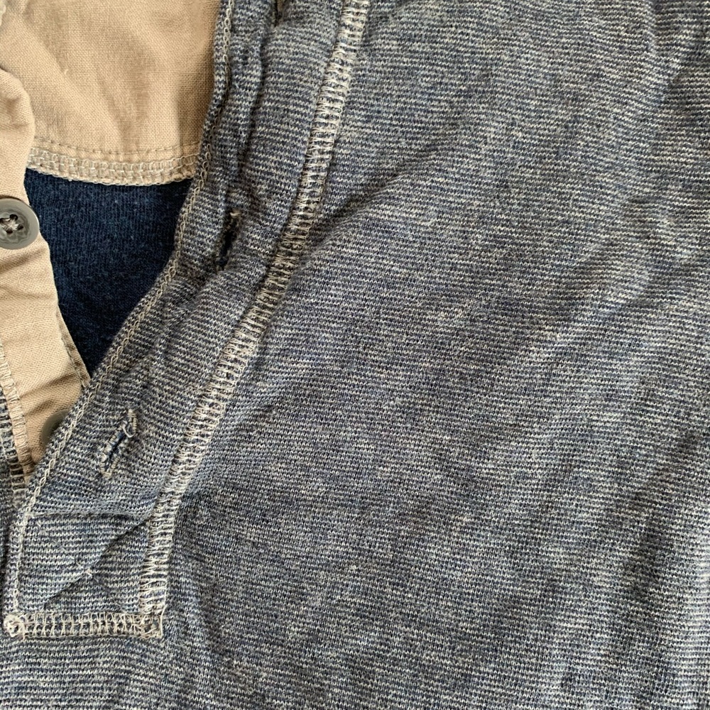 Cloth quarter button up